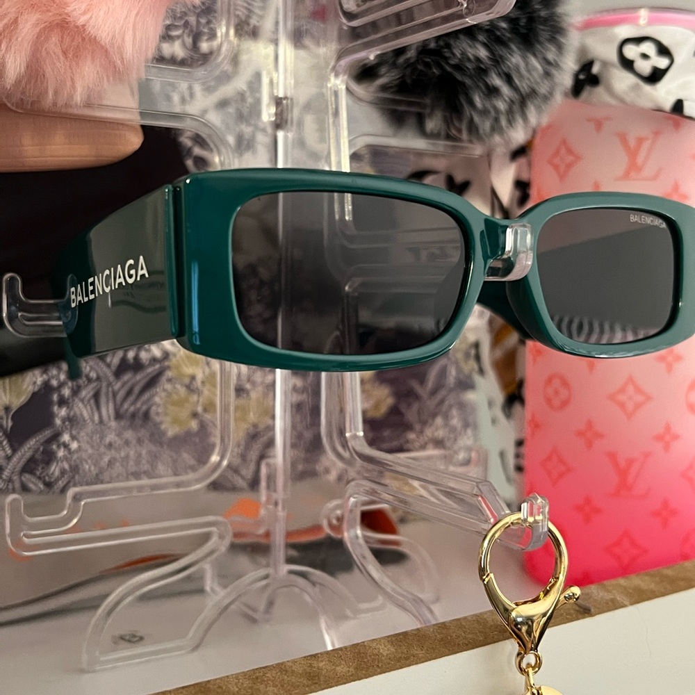 Balenciaga Rectangle Sunglasses 🖤
